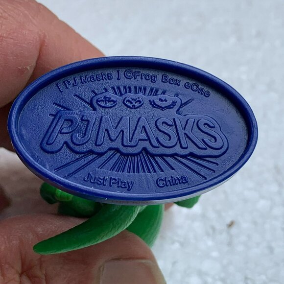 PJ Masks Gekko Cake Topper Figurine Toy Collectible, 3" Tall - Picture 8 of 8